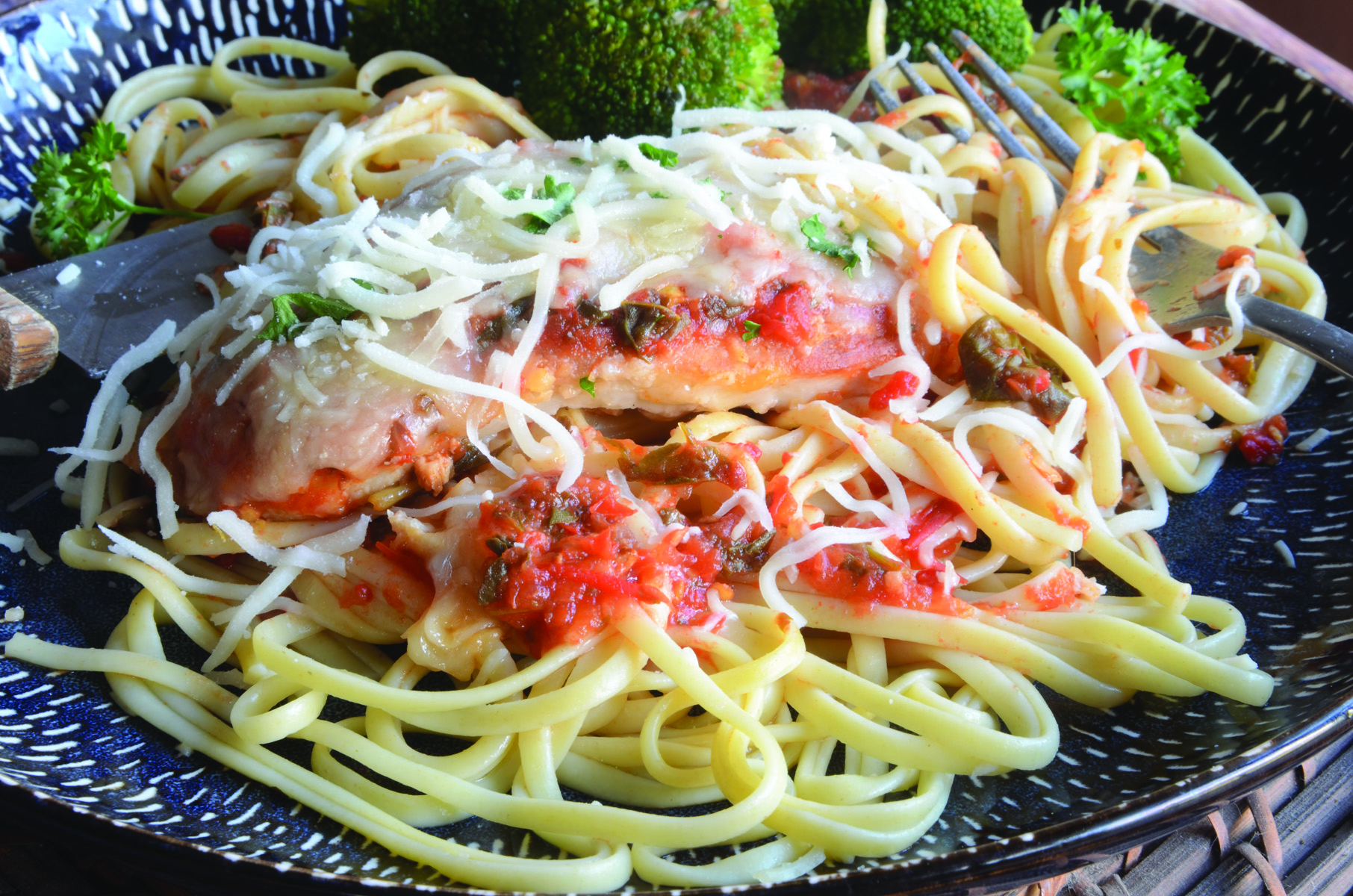 Chicken Parmesan Linguine Recipe - Grit